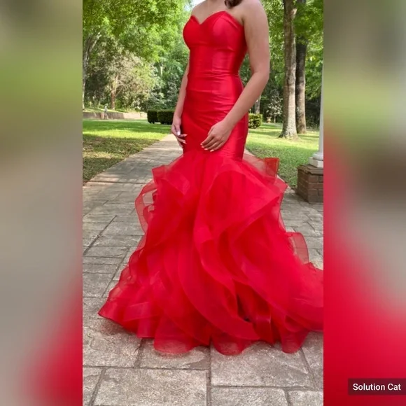 Prom Dress - Picture 1 of 4